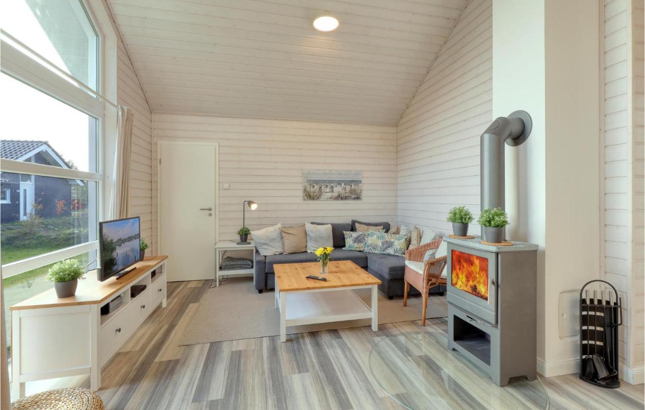 Stunning Home In Krems Ii-Warderbrueck With Wifi Gols Esterno foto